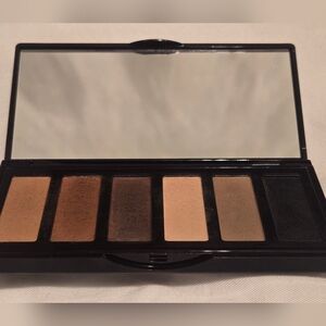 Charlotte Tilbury: Super Nudes Easy Eyeshadow Palette